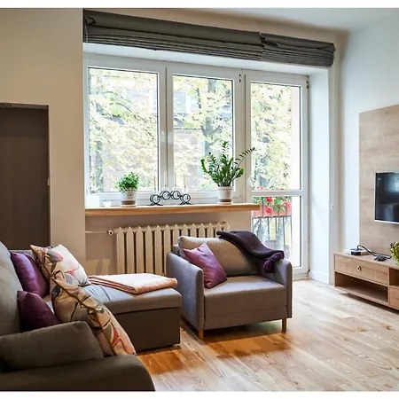 Kredytowa * Βαρσοβία